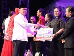 Ribuan Jemaat Padati Stadion Mini Kuala Kurun untuk Kalteng Bermazmur
