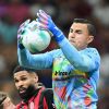 Emil Audero Gemilang! 9 Penyelamatan Bawa Cremonese Curi Poin di Kandang Verona